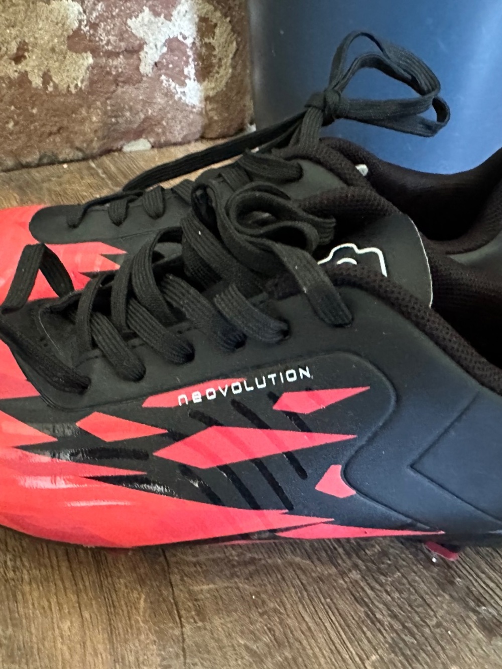 Charly Neoevolution Select soccer cleats - youth size 4